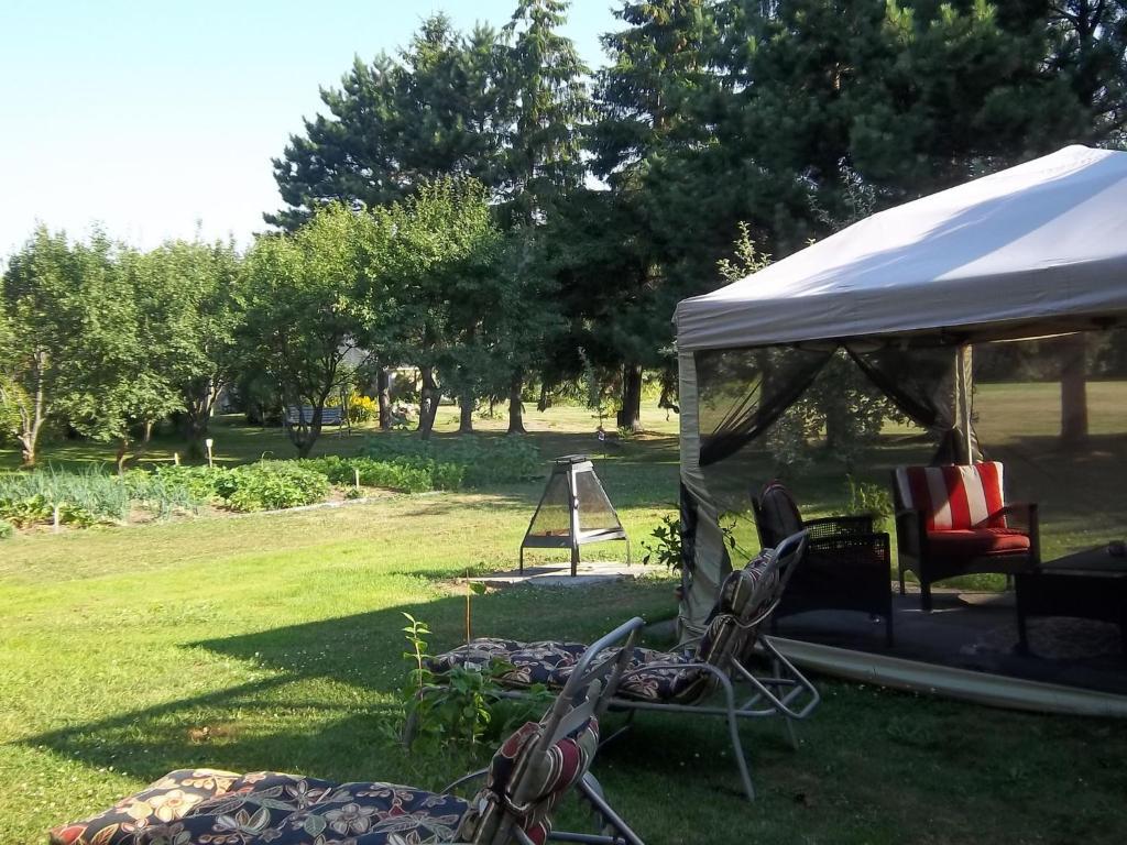 Gîte La Halte Du Verger Bed&Breakfast Rivière-du-Loup Exterior foto