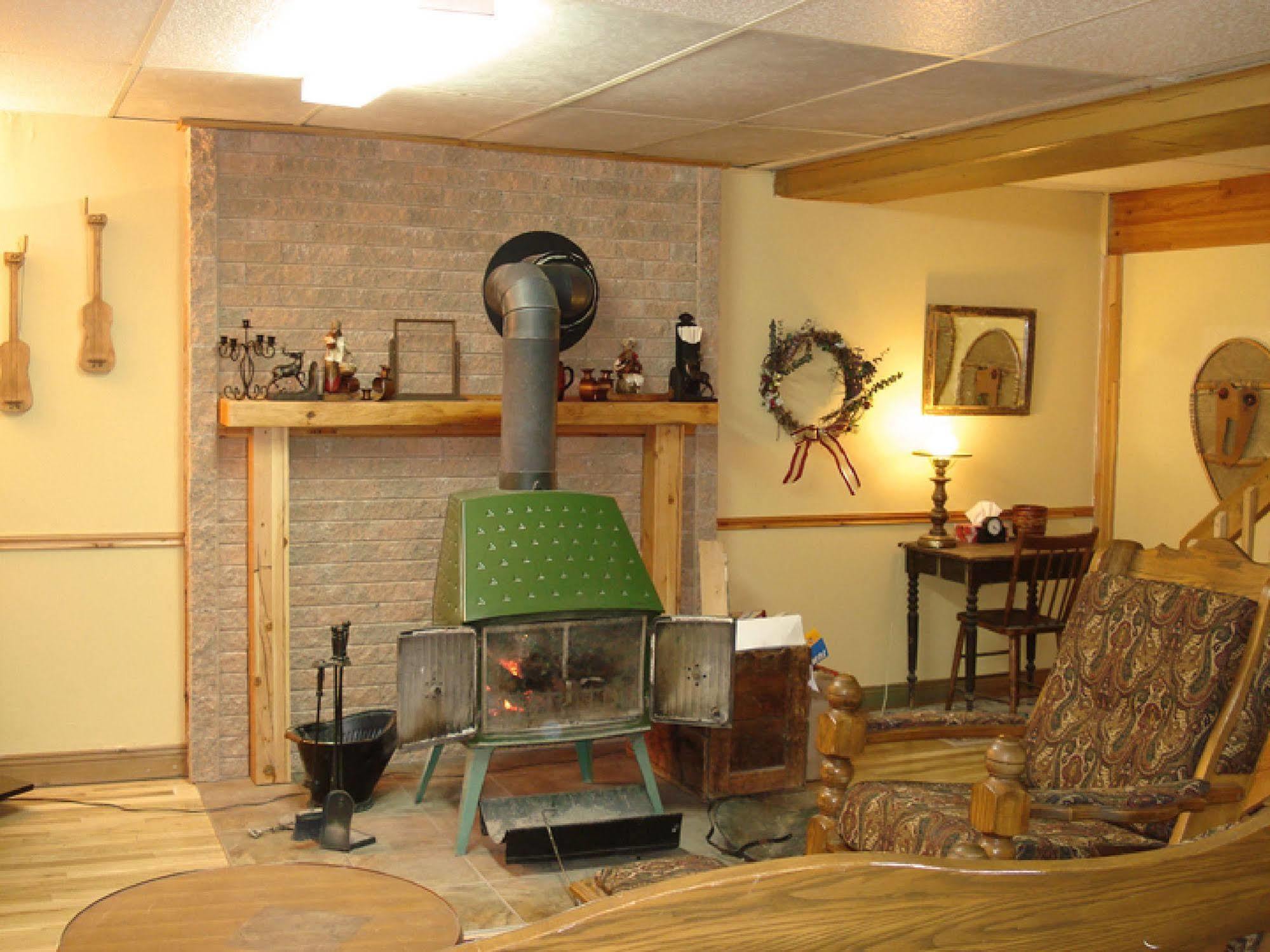 Gîte La Halte Du Verger Bed&Breakfast Rivière-du-Loup Exterior foto